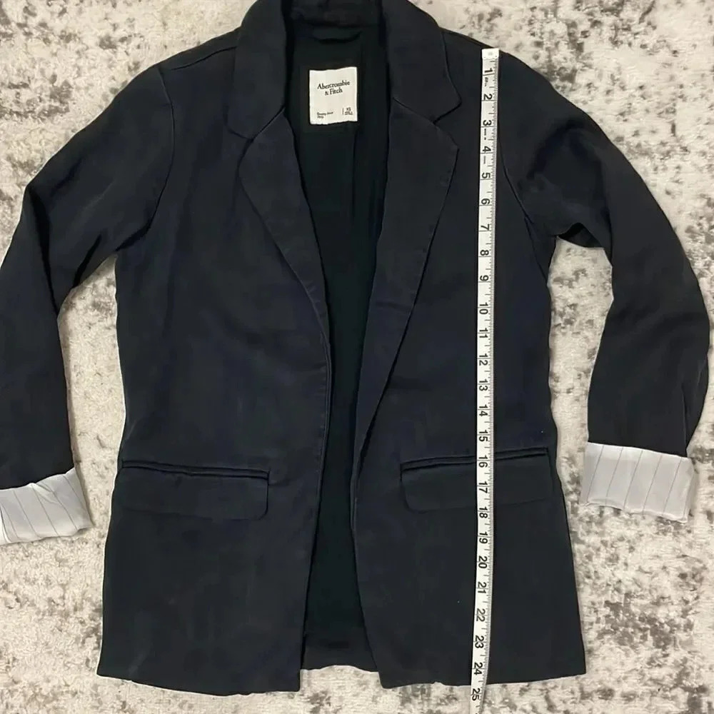 Abercrombie & Fitch The Drapey Blazer - Picture 6 of 15